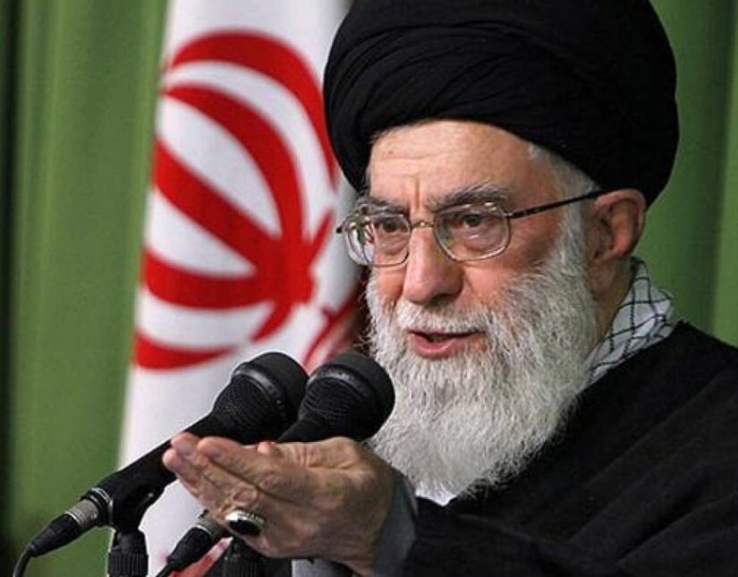Αγιατολάχ Αλί Χαμενεΐ: H Τεχεράνη δεν θα διαπραγματευτεί με την Ουάσινγκτον