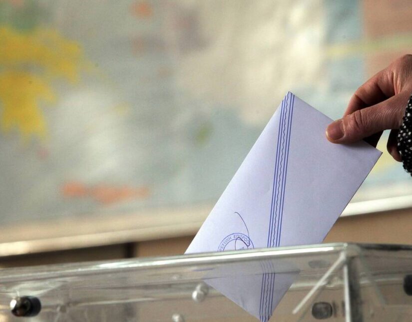 Financial Times: «Σαρωτική» εκλογική νίκη της κεντροδεξιάς στην Ελλάδα