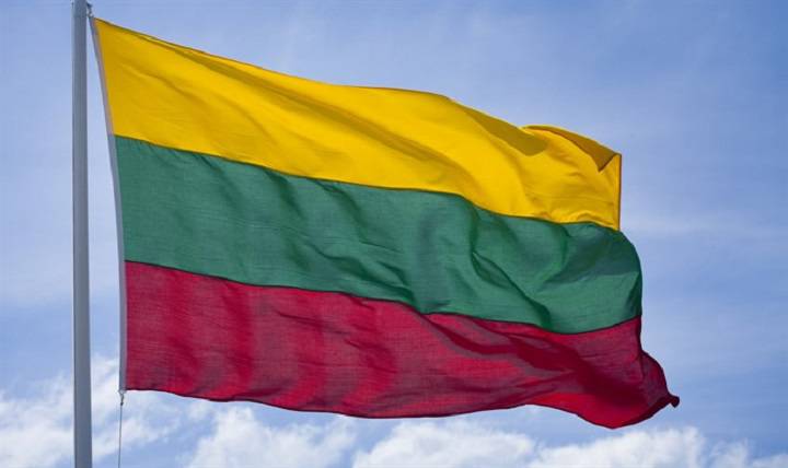 Παραιτήθηκε ο υπουργός Άμυνας της Λιθουανίας