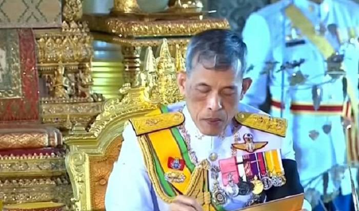 Ξεκίνησε η τελετή στέψης του νέου βασιλιά της Ταϊλάνδης