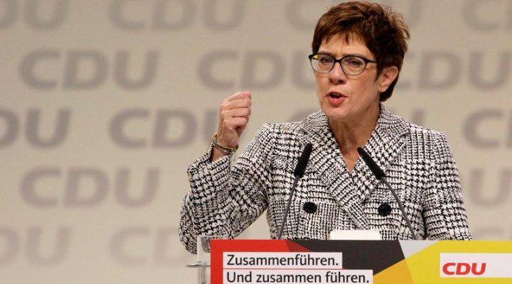 Γερμανία: Η Κραμπ – Κάρενμπαουερ νέα υπουργός Άμυνας