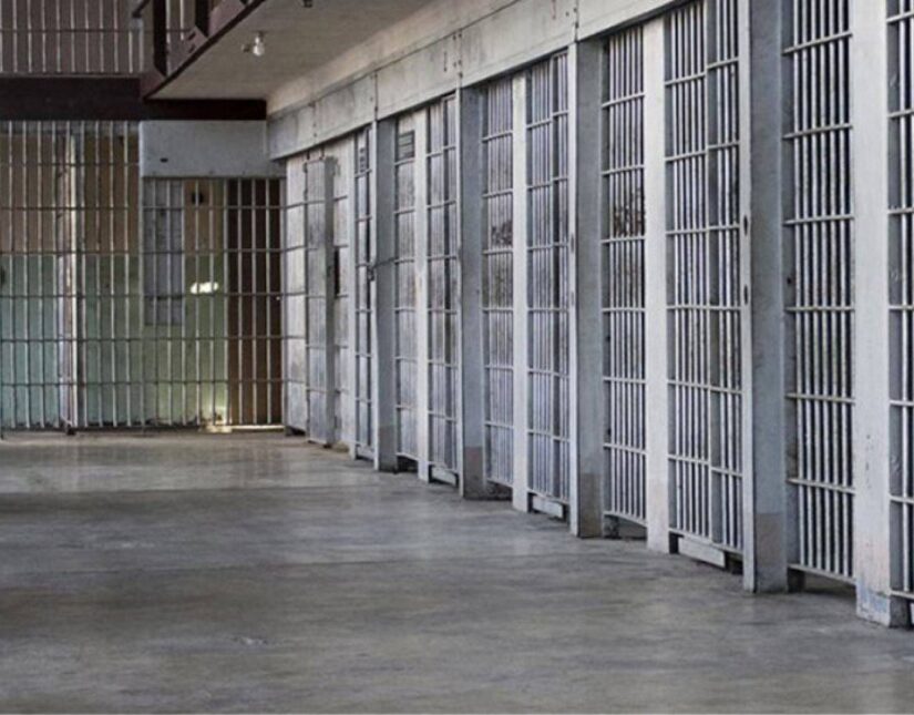 Ναρκωτικά, κινητά, ρόπαλα, μαχαίρια βρέθηκαν στις φυλακές Κορυδαλλού