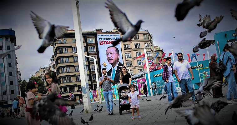 Το πολιτικό άστρο του Ερντογάν βαίνει προς τη δύση του, Νεφέλη Λυγερού