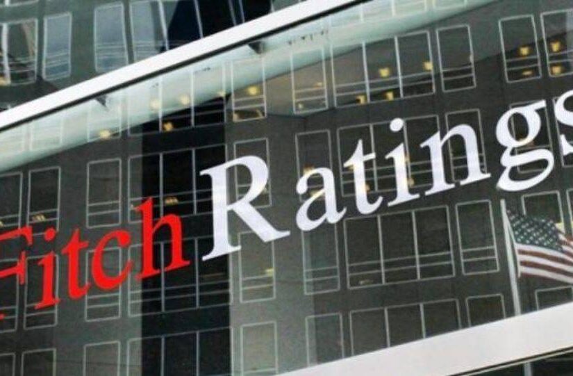 Ο οίκος Fitch υποβάθμισε το αξιόχρεο 12 τουρκικών τραπεζών