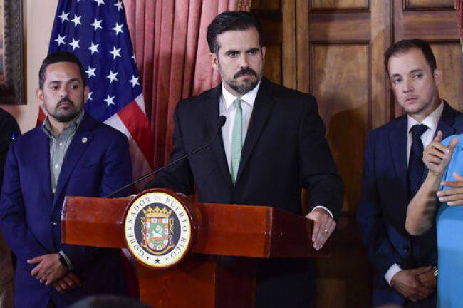 Πάρτι στο Πουέρτο Ρίκο – Παραιτήθηκε ο κυβερνήτης