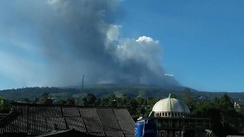 Έκρηξη ηφαιστείου στην Ινδονησία – Εκκενώθηκαν κατοικίες
