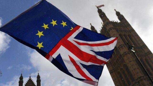 Brexit: Δύο σημαντικές ψηφοφορίες κρίνουν την τύχη της συμφωνίας