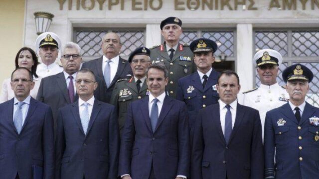 ΥΠΕΘΑ: Ο πρωθυπουργός εξήρε το αξιόμαχο των Ενόπλων Δυνάμεων