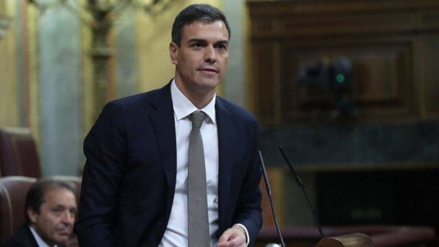 Ο Σάντσεθ αποφεύγει τις εκλογές, αποσύρεται η πρόταση προς το Podemos