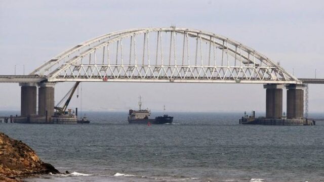 Στη Μόσχα επιστρέφουν οι ναυτικοί του τάνκερ που συνέλαβε η Ουκρανία
