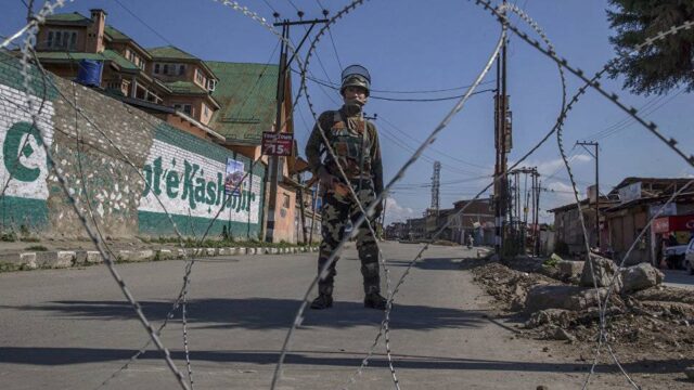 Νεκροί τρεις Πακιστανοί και πέντε Ινδοί στρατιώτες στο Κασμίρ