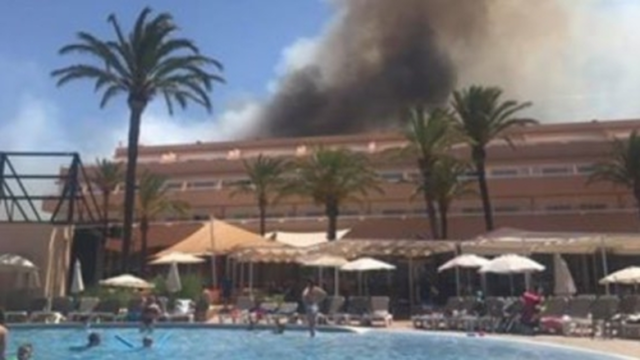 Πυρκαγιά ξέσπασε σε ξενοδοχείο στην Ίμπιζα