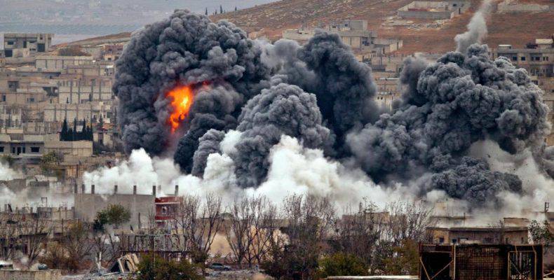Δέκα άμαχοι νεκροί από βομβιστική επίθεση στη βόρεια Συρία