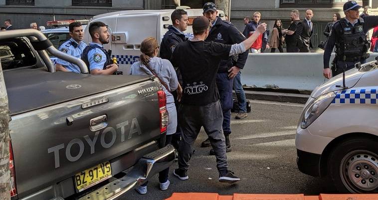 Ο Αλλάχ ξαναχτύπησε στην Αυστραλία… επίθεση με μαχαίρι στο Σίδνεϊ