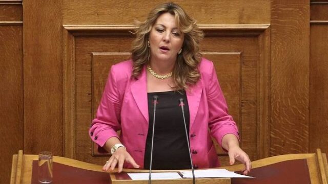 Η Μαρία Αντωνίου στο Γραφείο του Πρωθυπουργού στη Θεσσαλονίκη