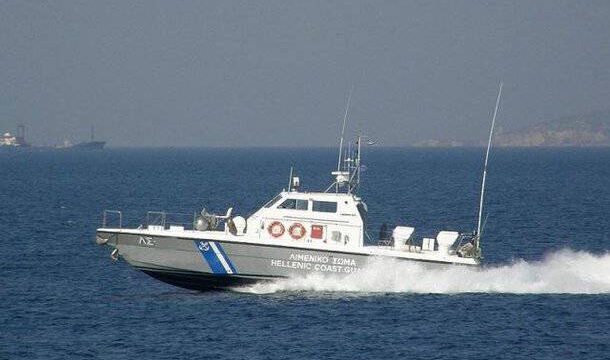 Επιχείρηση του Λιμενικού για εντοπισμό σκάφους με 80 πρόσφυγες στα Αντικύθηρα