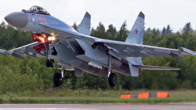 Ρωσικά Su-35 κυνήγησαν τουρκικά F-16 στη Συρία… Χοντραίνει το παιχνίδι