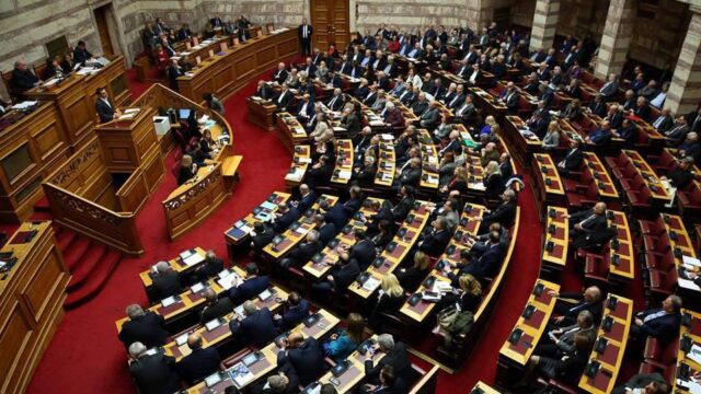 “Μάχη” των πολιτικών αρχηγών προβλέπεται σήμερα στη Βουλή