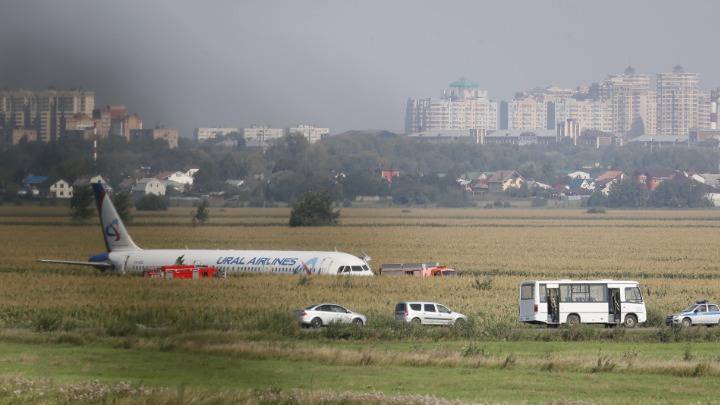 23 τραυματίες σε αναγκαστική προσγείωση αεροσκάφους στη Μόσχα