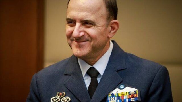 Πτήση αρχηγού ΓΕΑ με αεροσκάφος CL-215 στα μέτωπα της φωτιάς