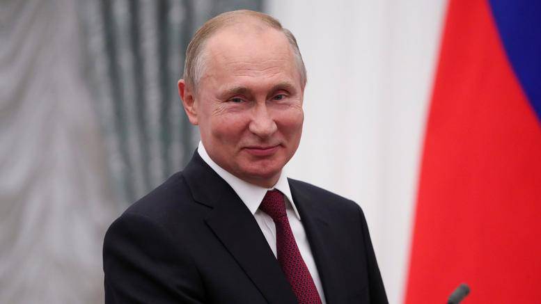 Γονατιστός ο Πούτιν κάνει χειροφίλημα σε μικρή μπαλαρίνα