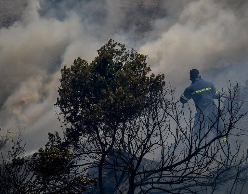 Πυρκαγιά ξέσπασε στο Ρέμα Κοκκιναρά στην Κηφισιά