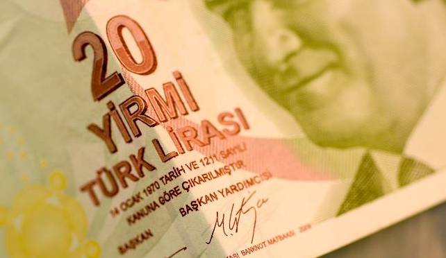 Δημοτικός υπάλληλος στην Τουρκία βρήκε τσάντα με 320.000 ευρώ και την επέστρεψε