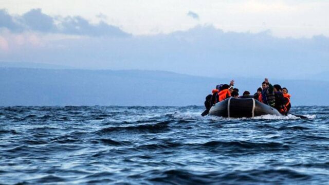 Εντοπίστηκε σκάφος με 58 πρόσφυγες στην Κεφαλονιά