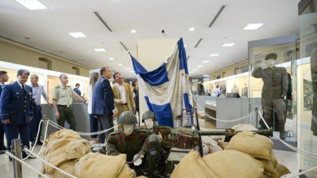 Στο Πολεμικό Μουσείο Θεσσαλονίκης ο ΥΠΕΘΑ