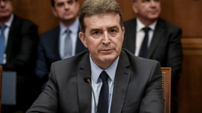 Χρυσοχοΐδης στον ΣΚΑΪ: Δεν δικαιολογείται από εδώ και πέρα η συνέχιση των μπλόκων