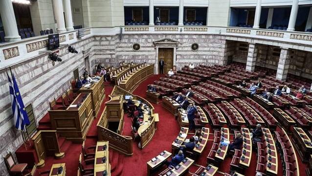 Βουλή: Ψηφίστηκαν οι αλλαγές για τη Διάσκεψη Προέδρων και την Εθνική Αρχή Διαφάνειας