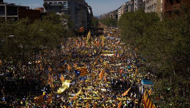 Στο πόδι η Καταλονία για τη διαδήλωση των αυτονομιστών – Έκλεισε η Σαγράδα Φαμίλια