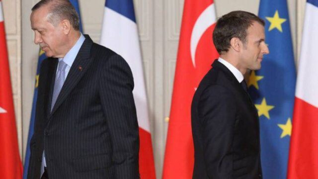 Κόβει και η Γαλλία τα όπλα στον Ερντογάν