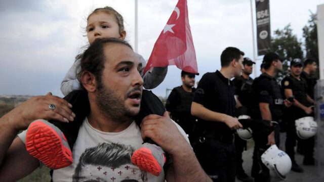 ΜΚΟ καταγγέλουν την Τουρκία για αναγκαστκούς επαναπατρισμούς προσφύγων