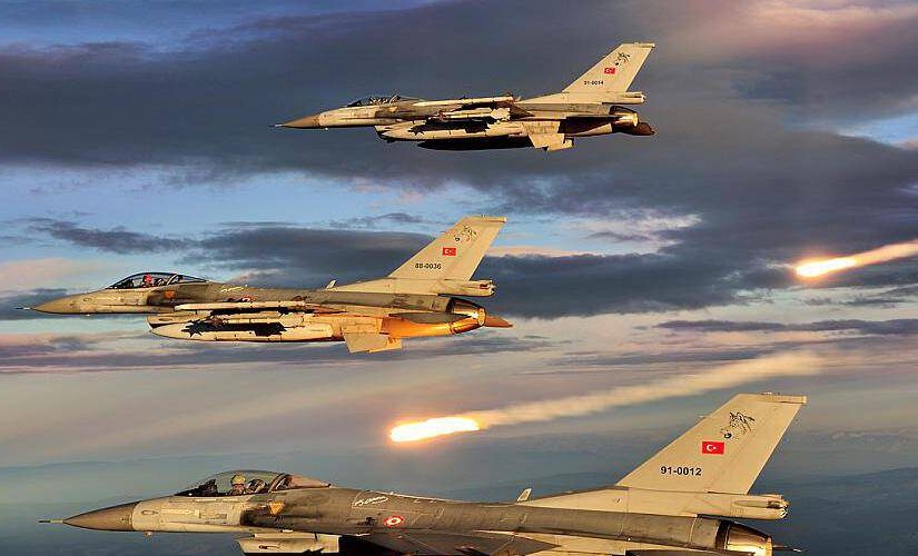 Σε βάθος 50 χιλιομέτρων οι τουρκικοί βομβαρδισμοί στη Συρία