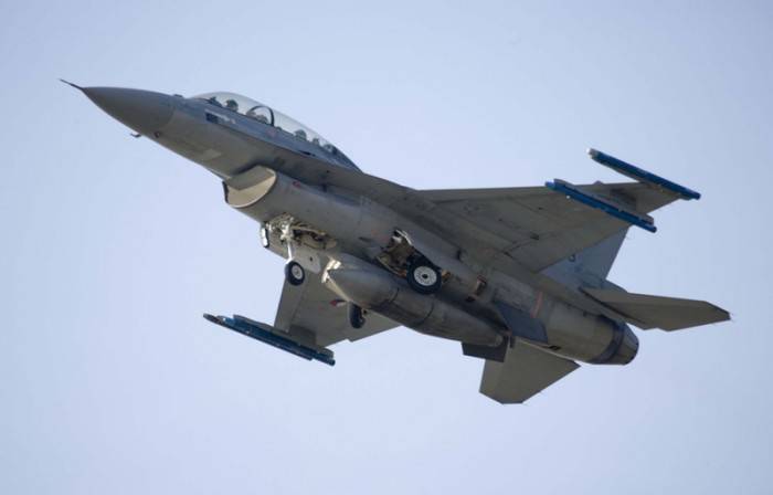 Έπεσε F-16 στη νήσο Ψαθούρα νότια της Χαλκιδικής – Εντοπίστηκε σώος ο πιλότος