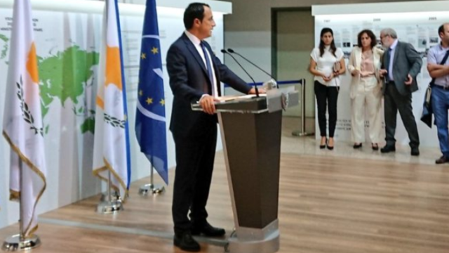 Έρευνα για το Κυπριακό - Σε σύγκρουση τα θέλω των Ελληνοκυπρίων με τη πολιτική της Λευκωσίας, Κώστας Βενιζέλος