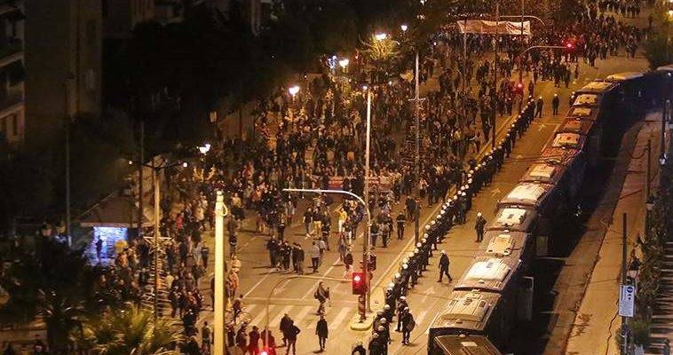 Ολοκληρώθηκε η πορεία του Πολυτεχνείου στην Αθήνα, επεισόδια στην Πάτρα