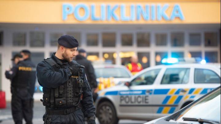 Τσεχία: Ο δράστης της αιματηρής επίθεσης μάλλον αυτοπυροβολήθηκε