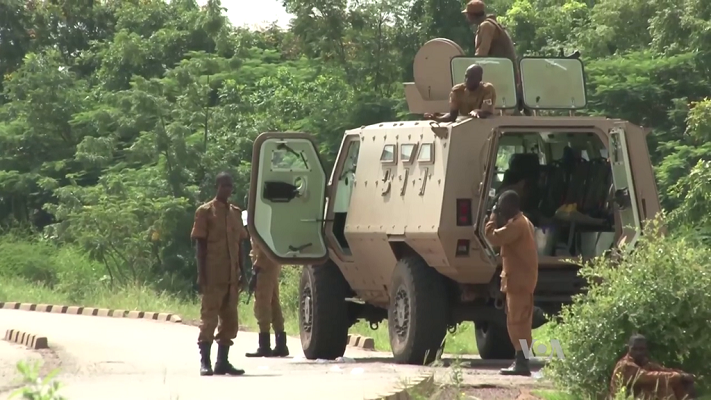 Μπουρκίνα Φάσο: 35 άμαχοι, 7 στρατιωτικοί και 80 τρομοκράτες νεκροί