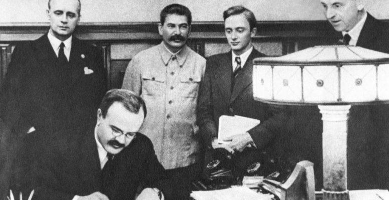 Κόντρα Πολωνίας – Ρωσίας για τον Χίτλερ και τον Β’ Παγκόσμιο