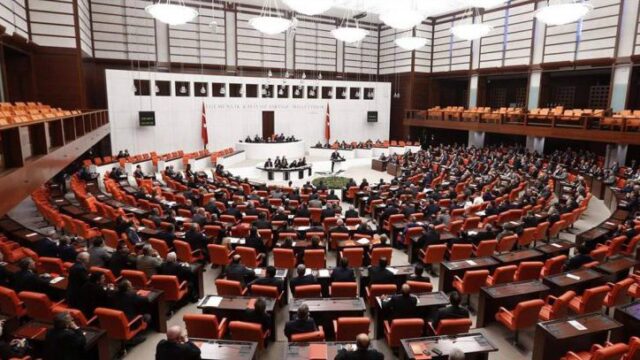 Τουρκία: Η εθνοσυνέλευση εξετάζει το θεσμικό πλαίσιο για την αποστολή στρατευμάτων στη Λιβύη