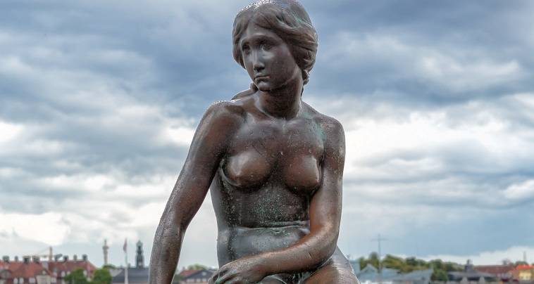 Δανία – Κοπεγχάγη: Άγνωστοι βανδάλισαν το άγαλμα της “Μικρής Γοργόνας”