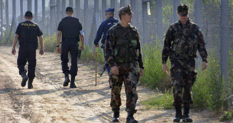 Ουγγαρία: Προειδοποιητικά πυρά κατά μεταναστών που…