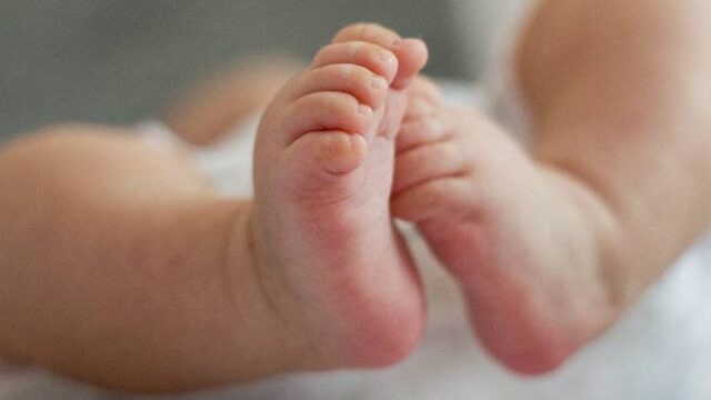 Μωρό 30 ωρών στην Wuhan βρέθηκε θετικό στον νέο κοροναϊό