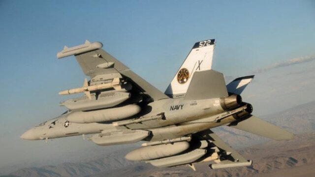 Η Boeing και το Ναυτικό των ΗΠΑ συνδέουν επιτυχώς επανδρωμένα, και μη, αεροσκάφη