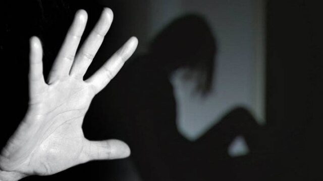 Κοριτσάκι 10 ετών προσπάθησε να βιάσει 24χρονος στο hot spot της Θήβας