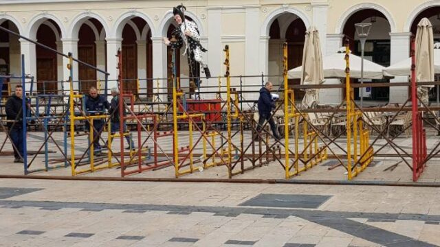 Επεισόδια καρναβαλιστών – αστυνομίας στη Πάτρα