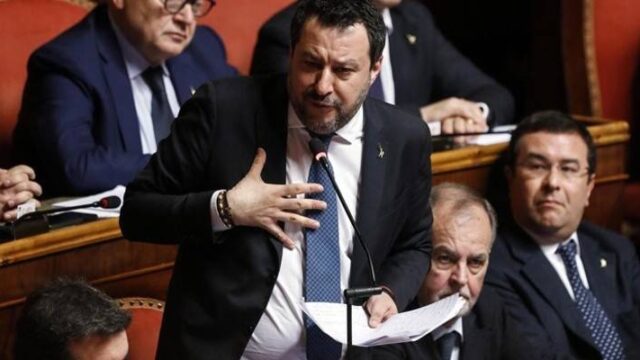 Η Γερουσία ψήφισε υπέρ της παραπομπής σε δίκη του Ματέο Σαλβίνι
