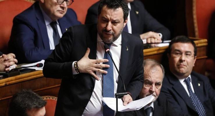 Η Γερουσία ψήφισε υπέρ της παραπομπής σε δίκη του Ματέο Σαλβίνι
